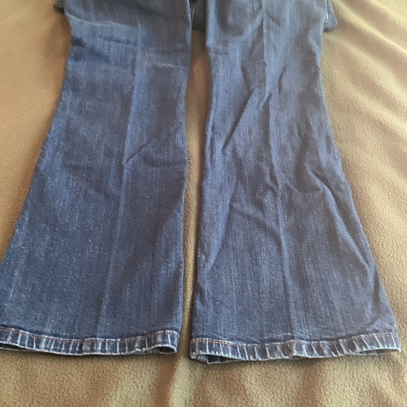 Levi’s 515 Boot Cut jeans. Size 4M. Waist approx 29 “. Inseam approx 29” - Picture 12 of 12